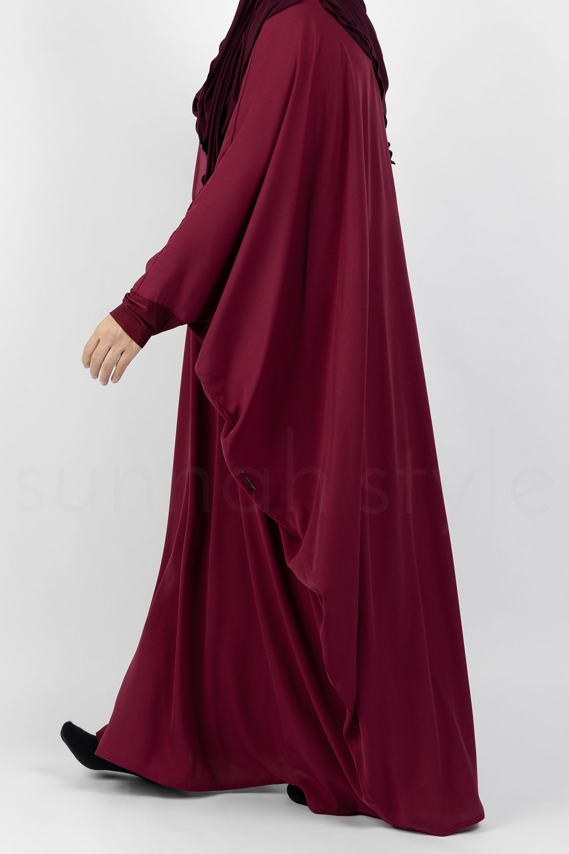 Sunnah Style Plain Bisht Abaya Raspberry